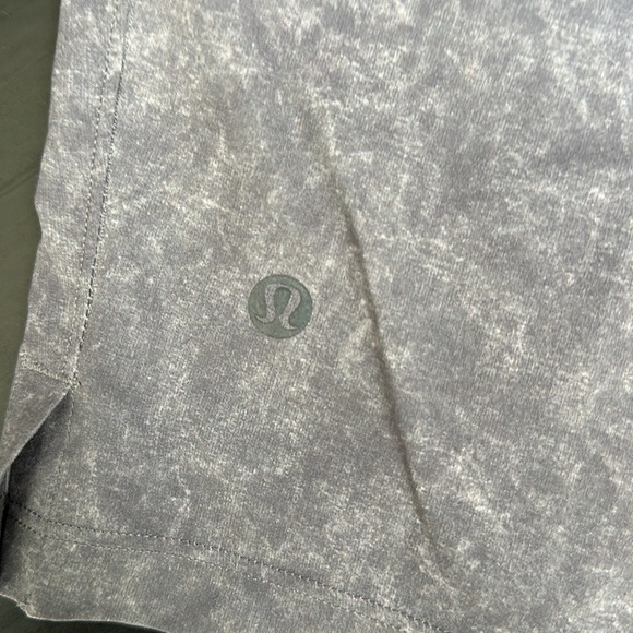 Lululemon T.H.E Linerless Short - 7” - Picture 4 of 5